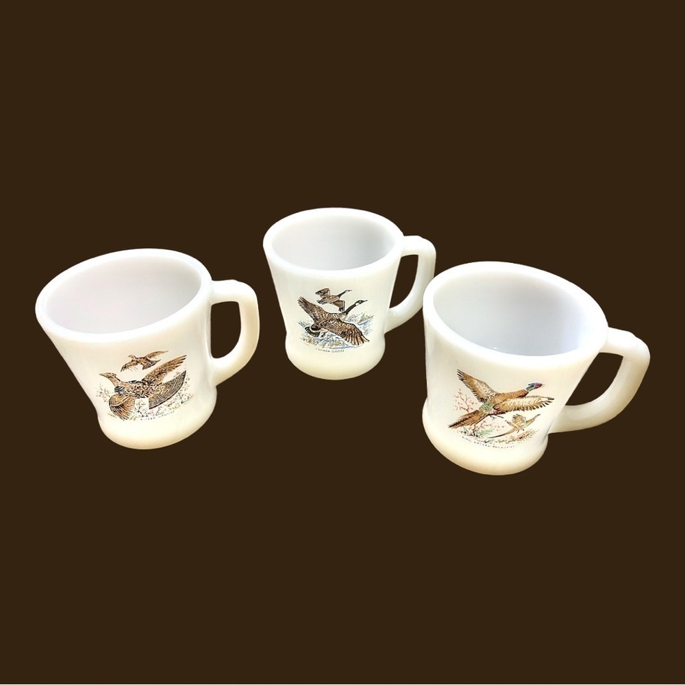 3 FIRE KING, GAME BIRD MUGS. MADE FROM 1959-1962. 3 1/2”HIGH.